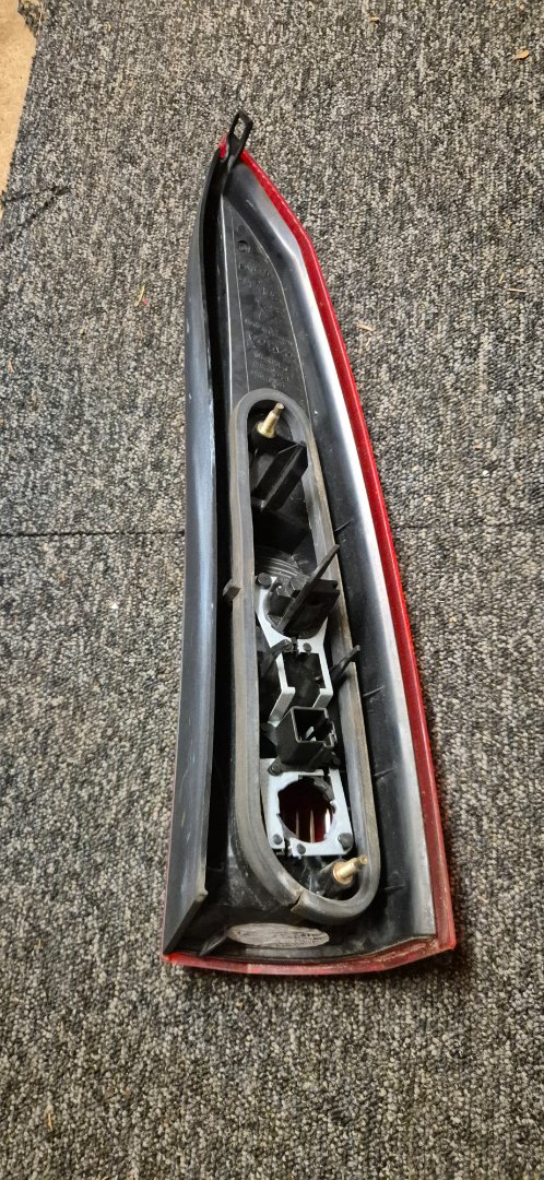 Volvo V70 - Baklykt venstre – bilde 2 av 3