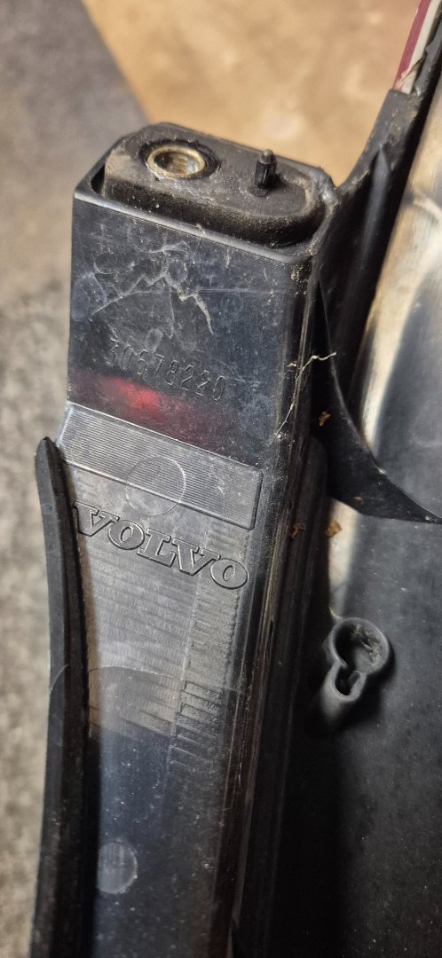 Volvo XC90 - Baklykt venstre – bilde 3 av 3