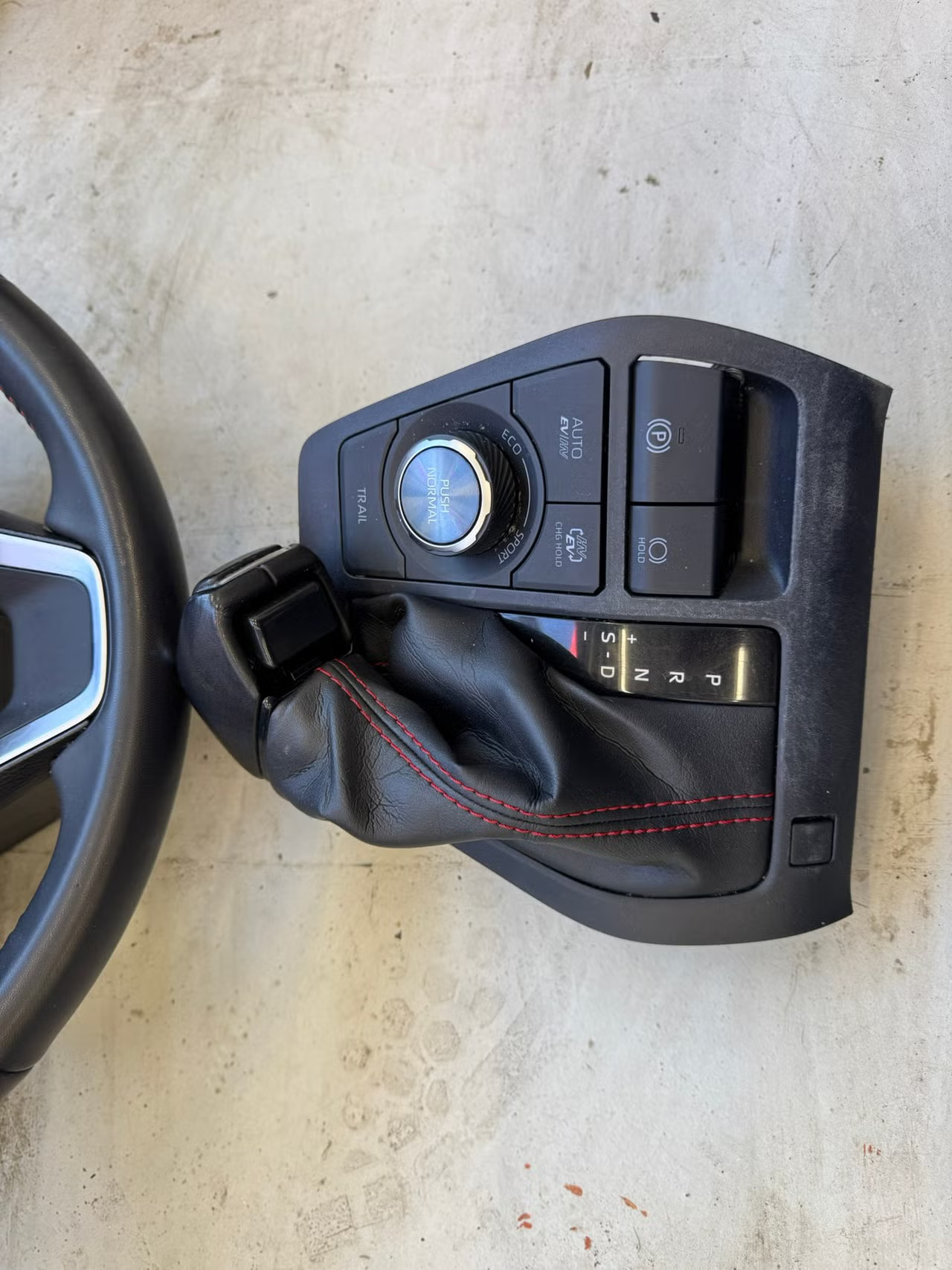 Toyota RAV4 - Innredning komplett – bilde 7 av 7