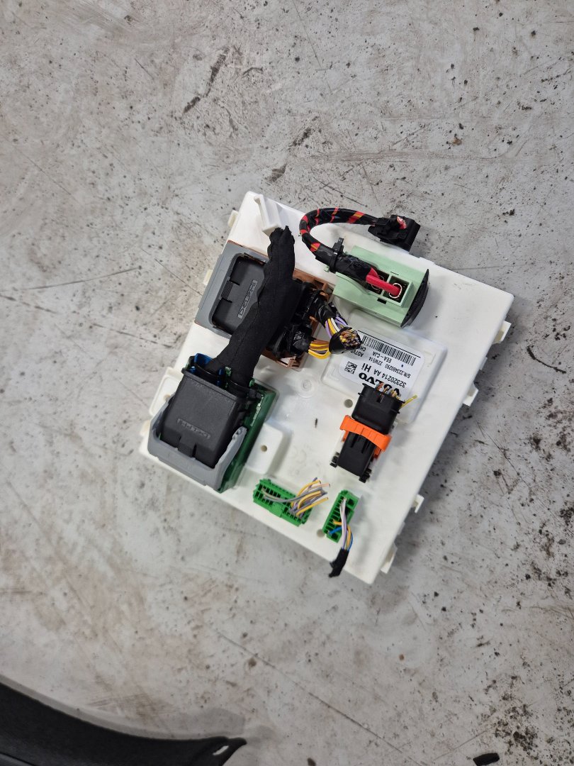 VOLVO XC40 - Styreenhet diverse – bilde 2 av 9