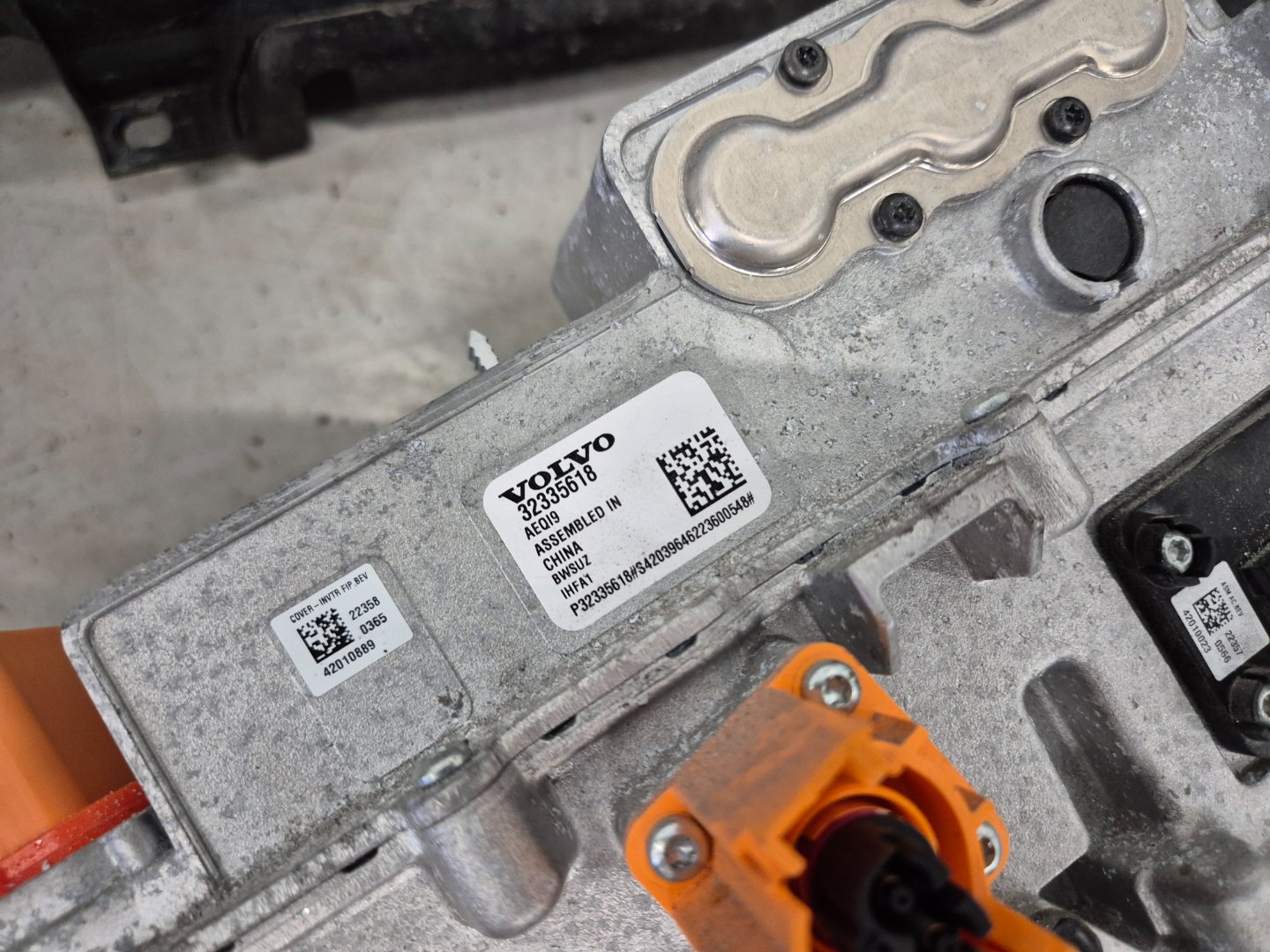 VOLVO XC40 - Inverter elbil/hybrid – bilde 3 av 3