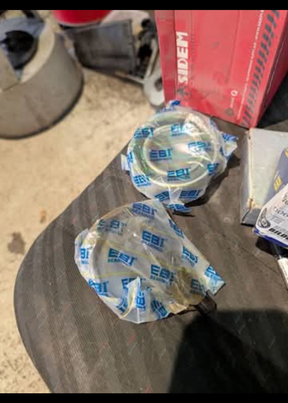 Audi 100 - Hjullager – bilde 2 av 2